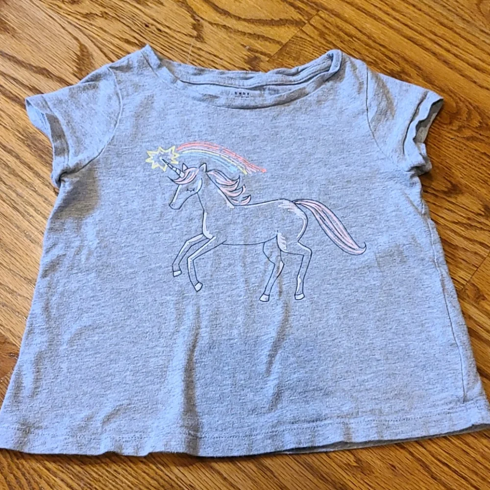 Gap kids unicorn t shirt